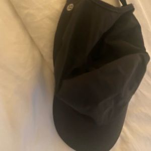 Black Lulu Running Hat